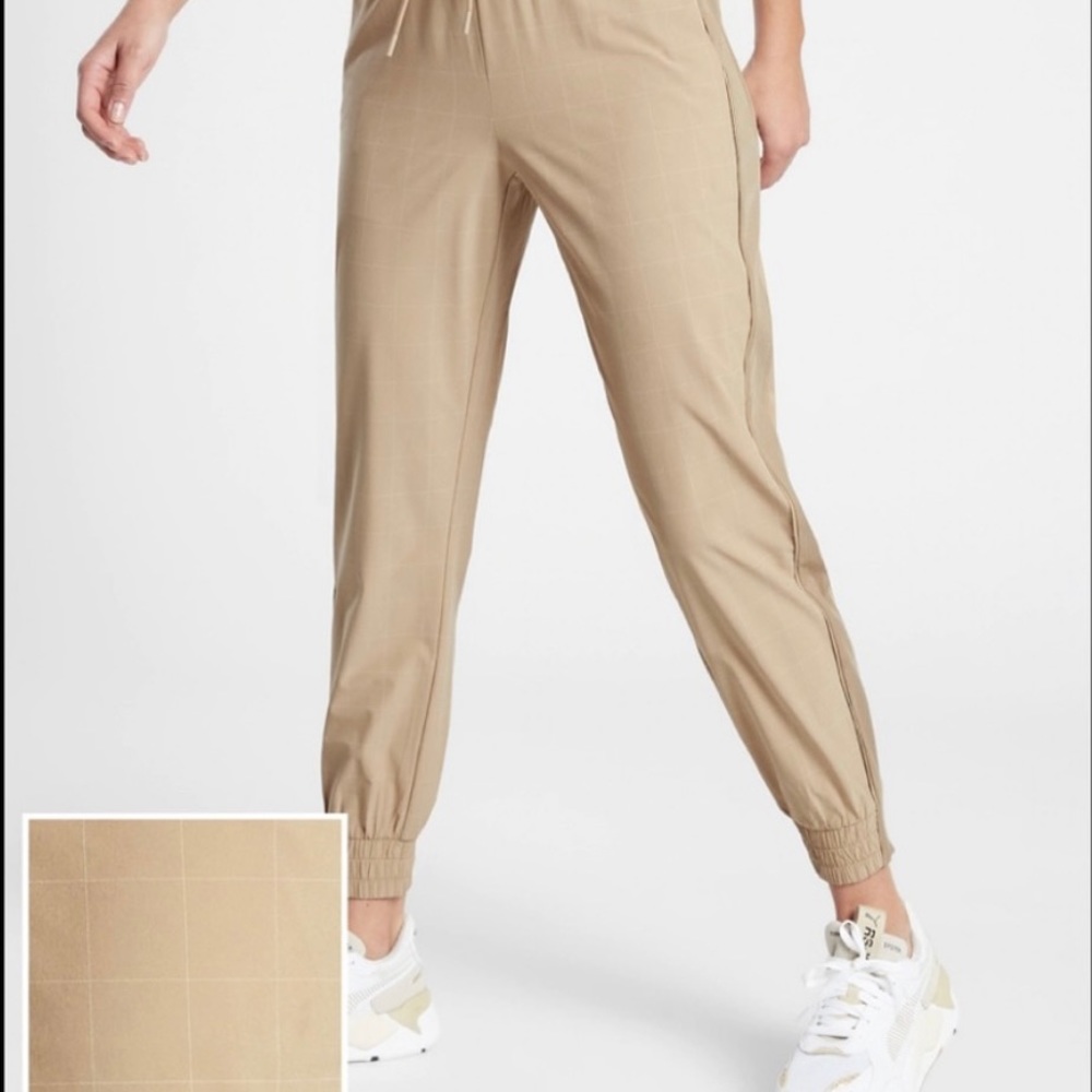 NWT Athlete Brooklyn Textured Jogger